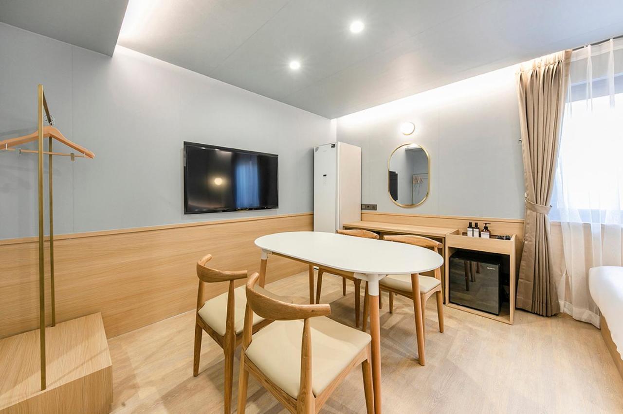 Hotel Yaja Gimhae Ngoại thất bức ảnh